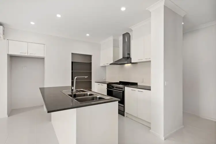 Third view of Homely house listing, 32 Westbrook Street, Chadstone VIC 3148