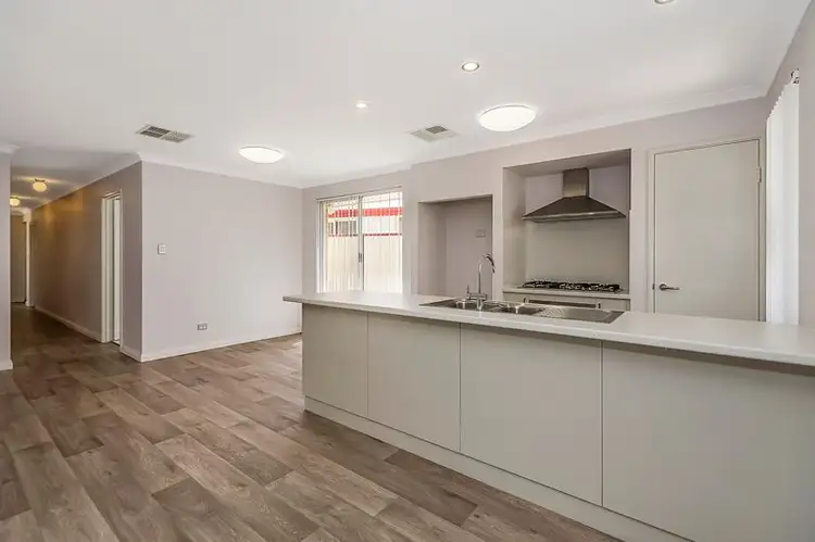 34A Townsend Street, Armadale WA 6112