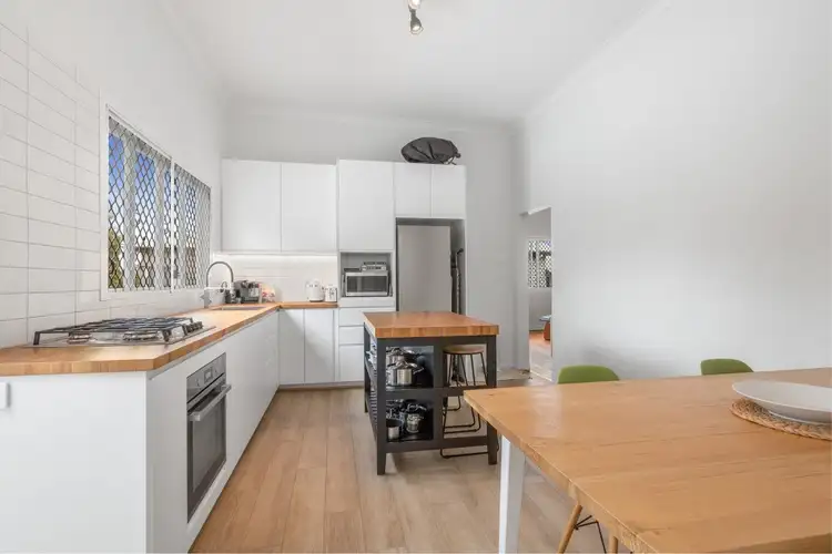 Seventh view of Homely apartment listing, 4/92 Woodville Street, Hendra QLD 4011