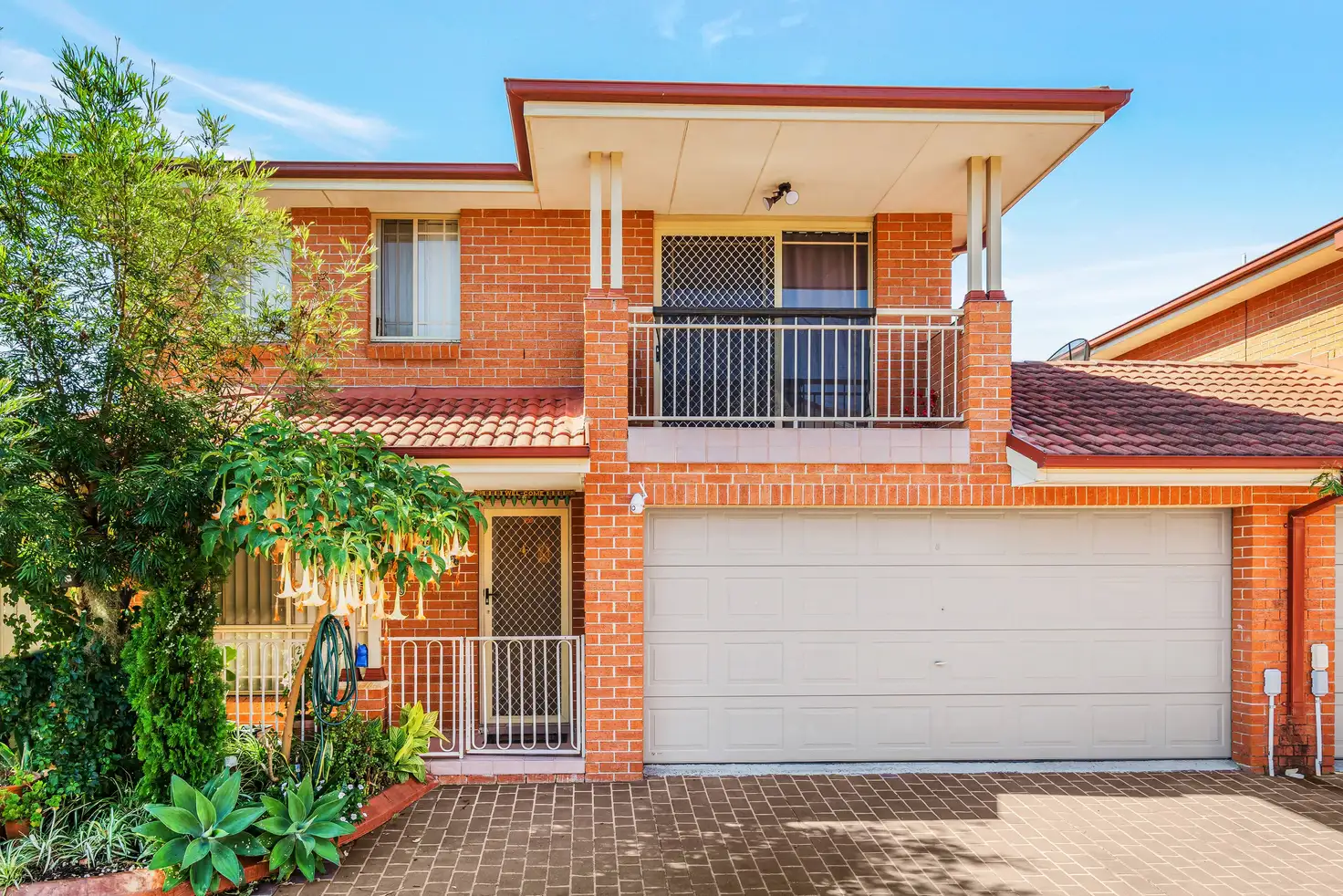 Main view of Homely townhouse listing, 8/9-11 Weir Crescent, Lurnea NSW 2170