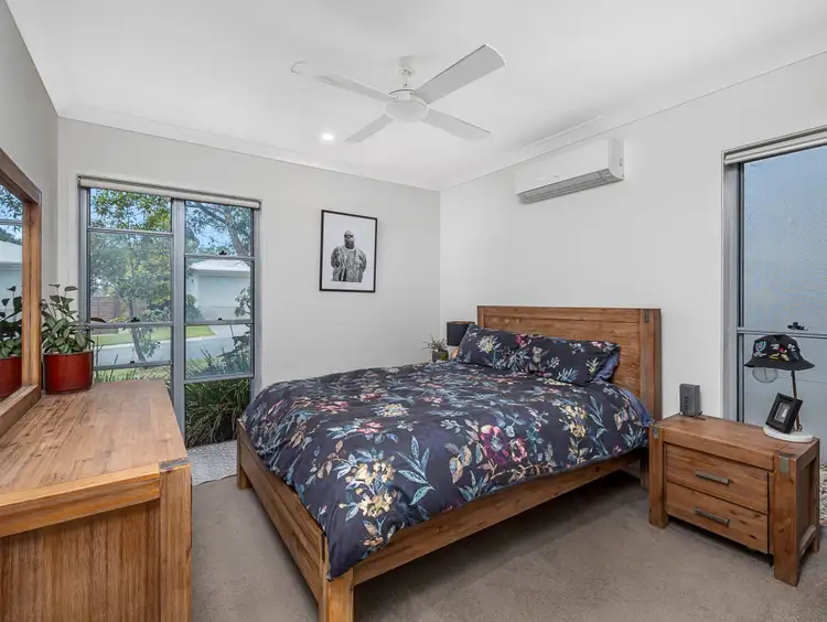 Fifth view of Homely house listing, 19 Ravenbourne Circuit, Capalaba QLD 4157