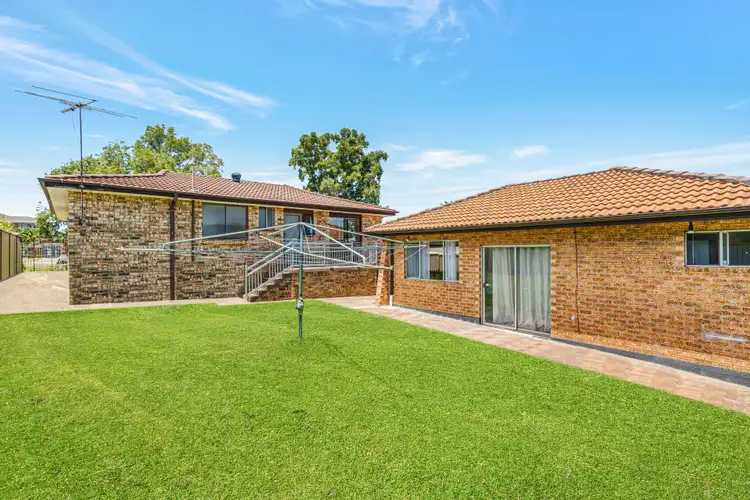 16 Jensen Street, Fairfield West NSW 2165