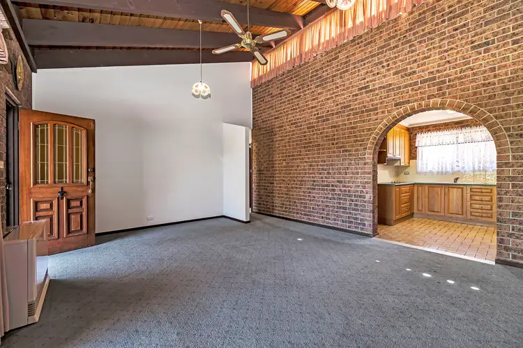 Sixth view of Homely townhouse listing, 1/9 Thurralilly Street, Queanbeyan NSW 2620