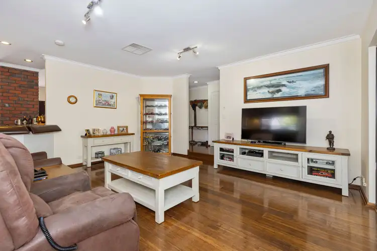 Seventh view of Homely house listing, 32 Illawarra Crescent North, Ballajura WA 6066