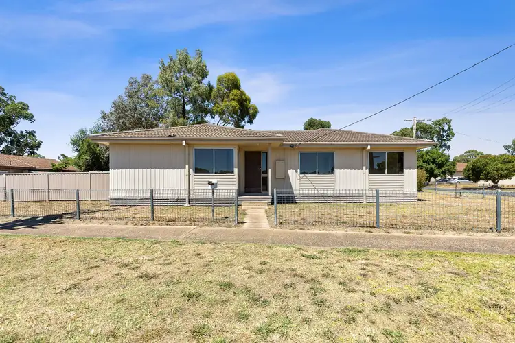 1 Grevillea Court, Ararat VIC 3377