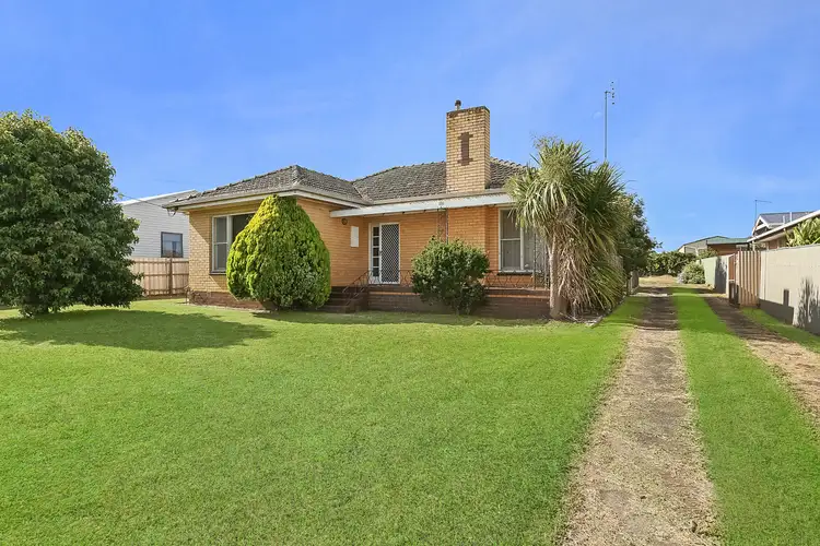 6 Scott Street, Cobden VIC 3266