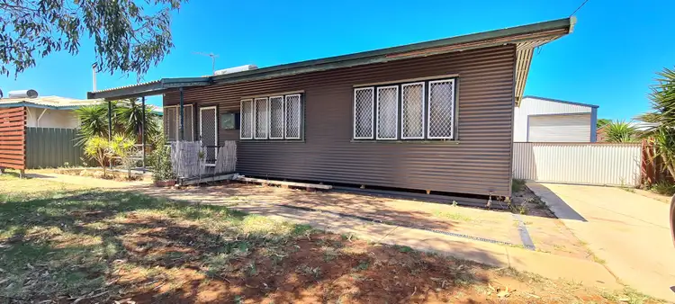 18 Hubble Street, Carnarvon WA 6701