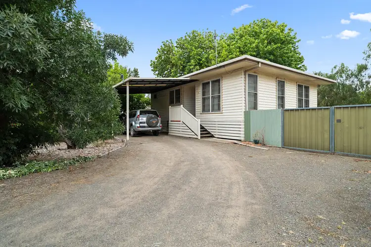 12 Daisy Street, Violet Town VIC 3669