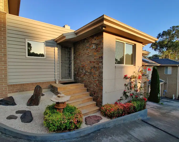 Main view of Homely townhouse listing, 2/2 Carrol Grove, Mount Waverley VIC 3149
