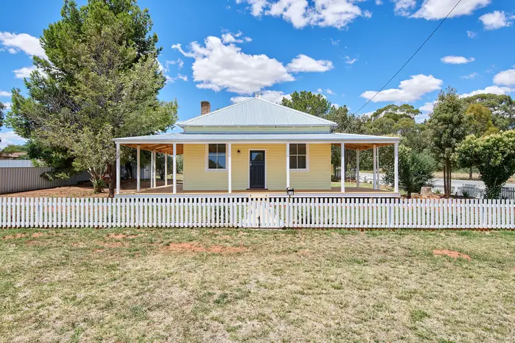 85 Wallace Street, Coolamon NSW 2701