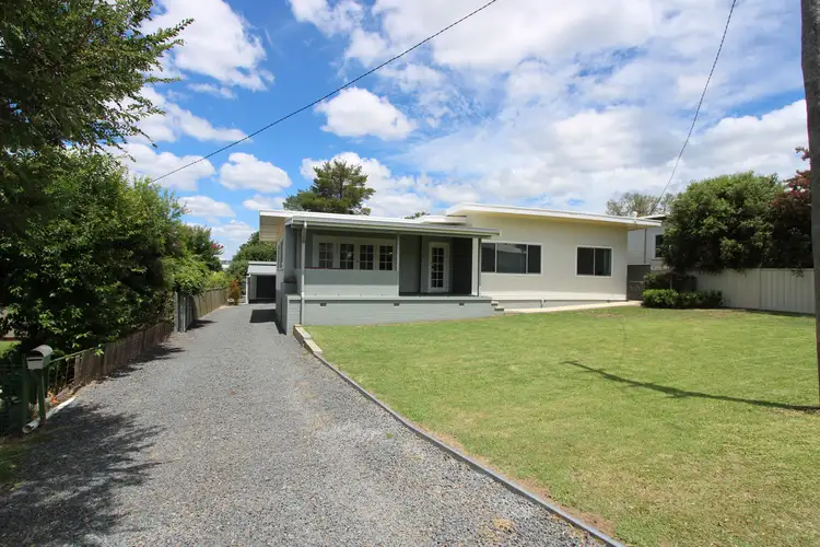 42 Lang Street, Inverell NSW 2360