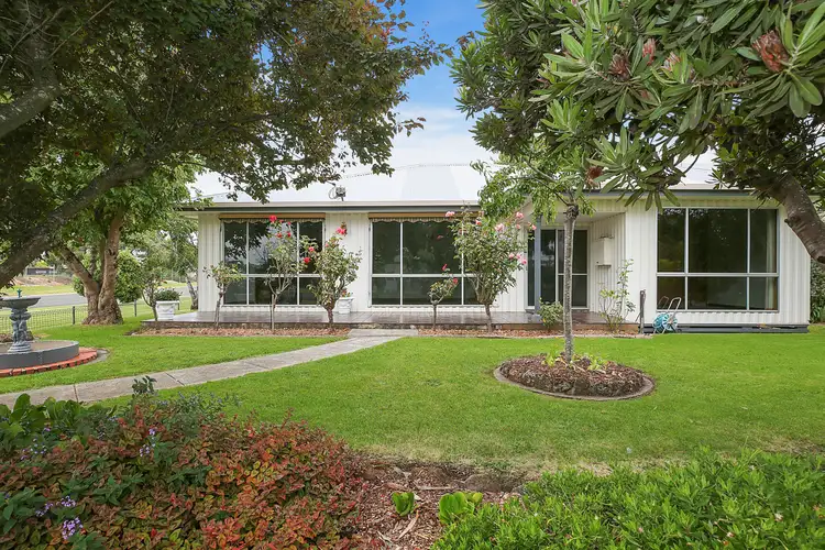 61 Parrott Street, Cobden VIC 3266