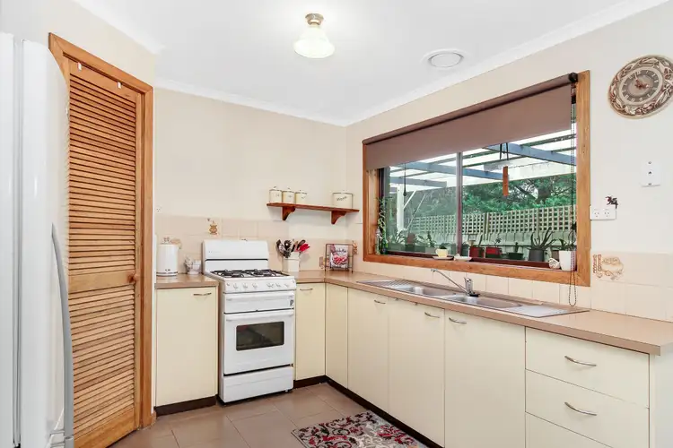 Second view of Homely house listing, 5 Berry Court, Lilydale VIC 3140