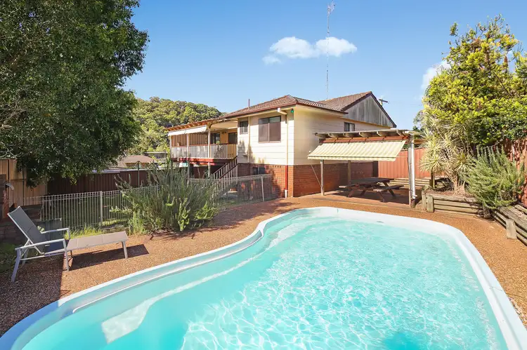 14 Genoa Place, Tascott NSW 2250