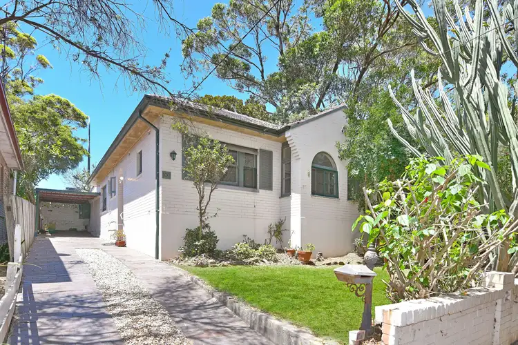 100 Vernon Avenue, Eastlakes NSW 2018