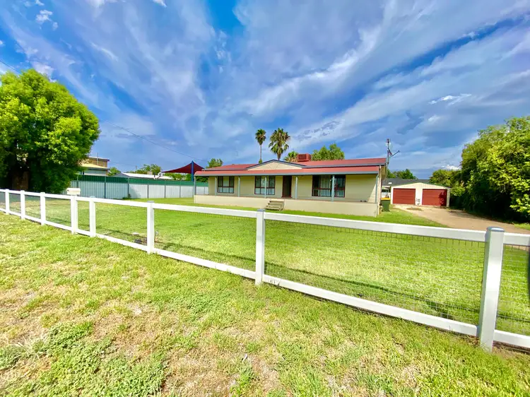 17 Linda Street, Forbes NSW 2871