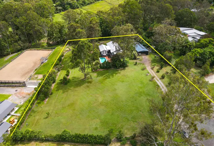 23 Celestial Court, Valdora QLD 4561