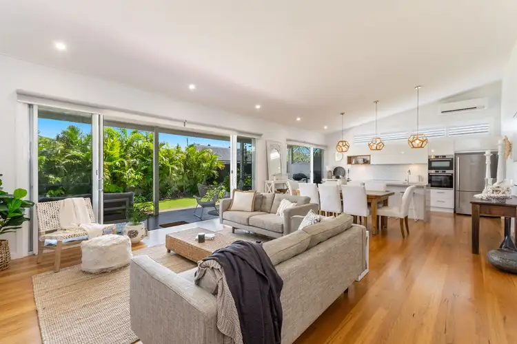 2 Norfolk Road, Yamba NSW 2464