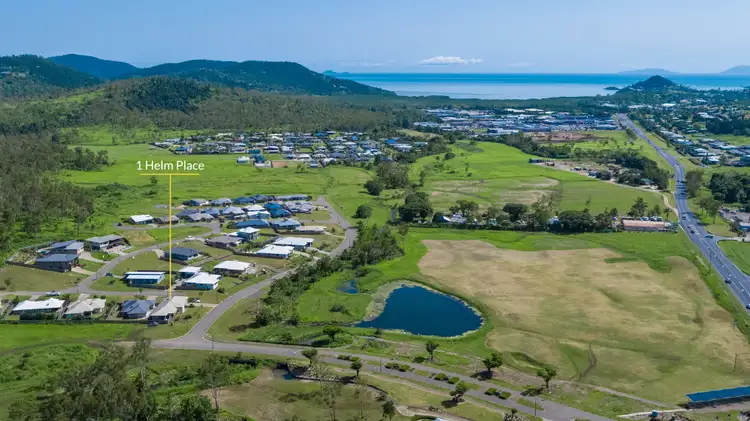 1 Helm Place, Cannonvale QLD 4802