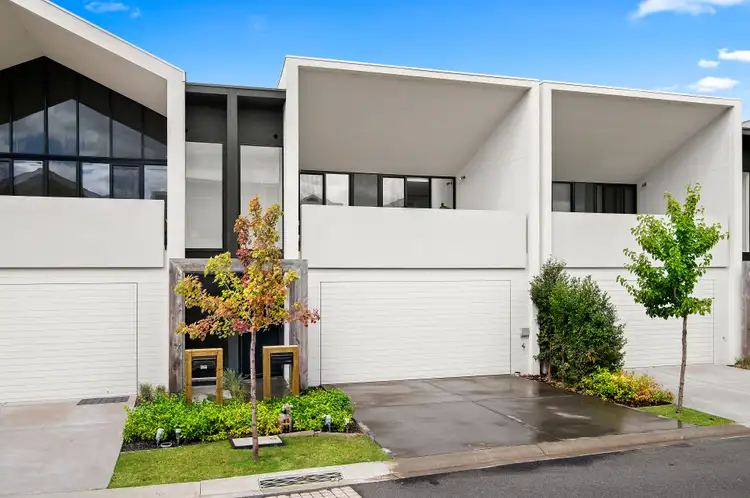 3 Bardaster Boulevard, Chirnside Park VIC 3116