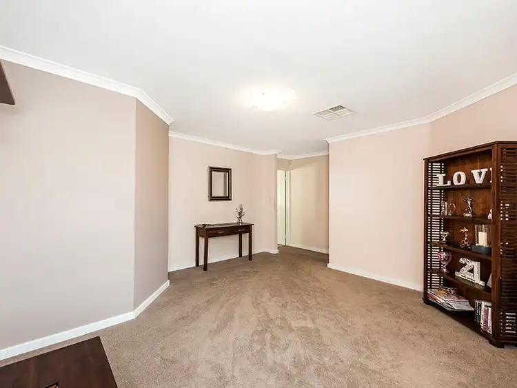 Fifth view of Homely house listing, 2 Hoskin Way, Baldivis WA 6171