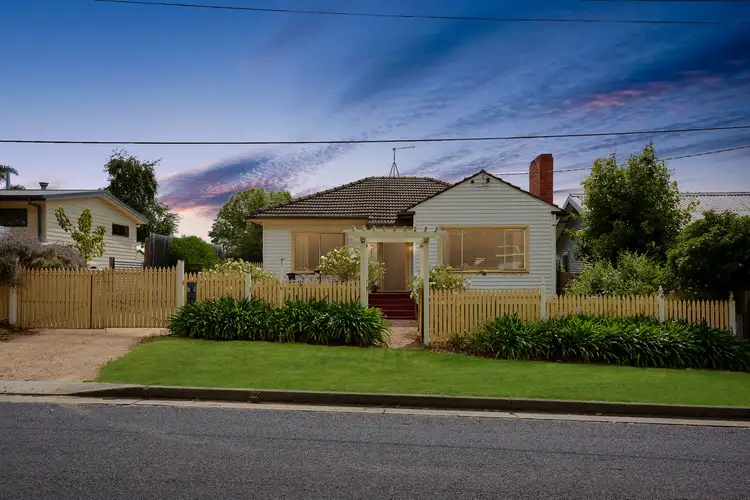 30 Hayes Avenue, Rosebud VIC 3939