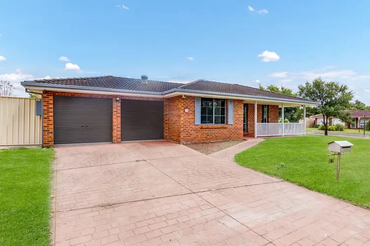16 Brindabella Drive, Horningsea Park NSW 2171