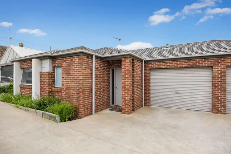 Main view of Homely unit listing, 2/111 Leith Street, Redan VIC 3350