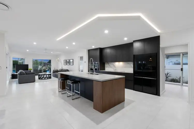 Sixth view of Homely house listing, 118 Edinburgh Road, Benowa Waters QLD 4217