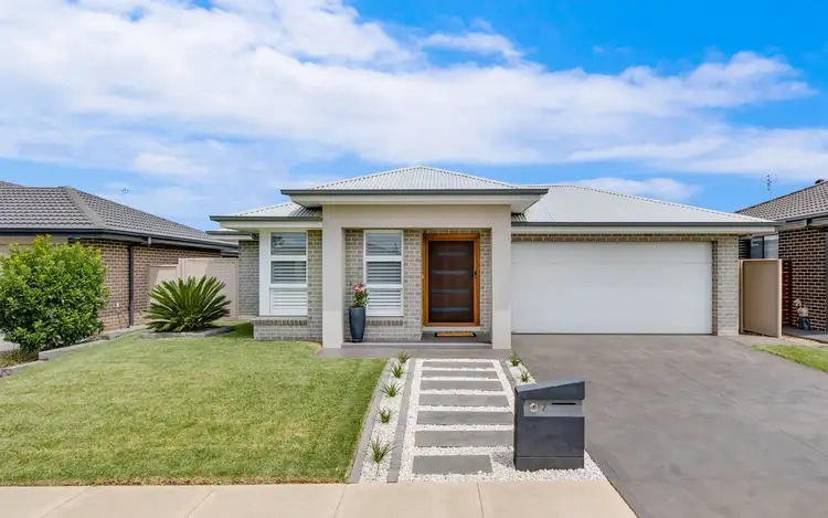 7 Harland Road, Spring Farm NSW 2570
