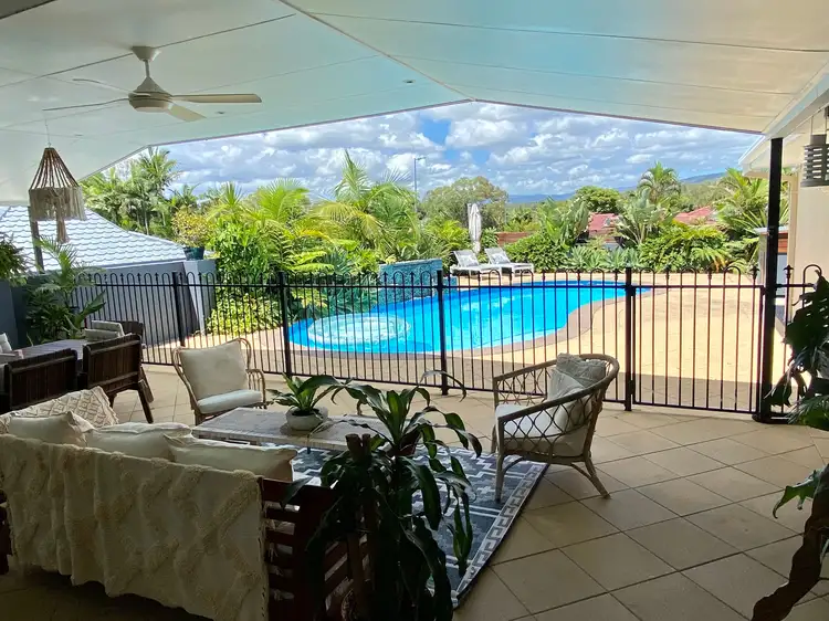 1 Peal Court, Carrara QLD 4211