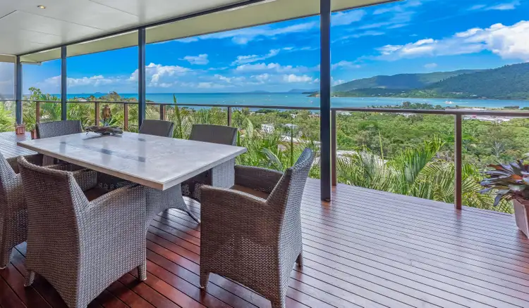 12 Nara Avenue, Airlie Beach QLD 4802