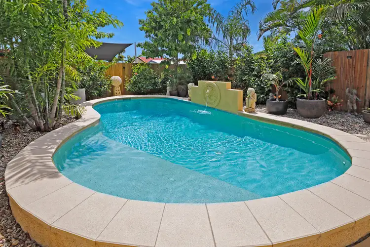 8 Capri Close, Kewarra Beach QLD 4879