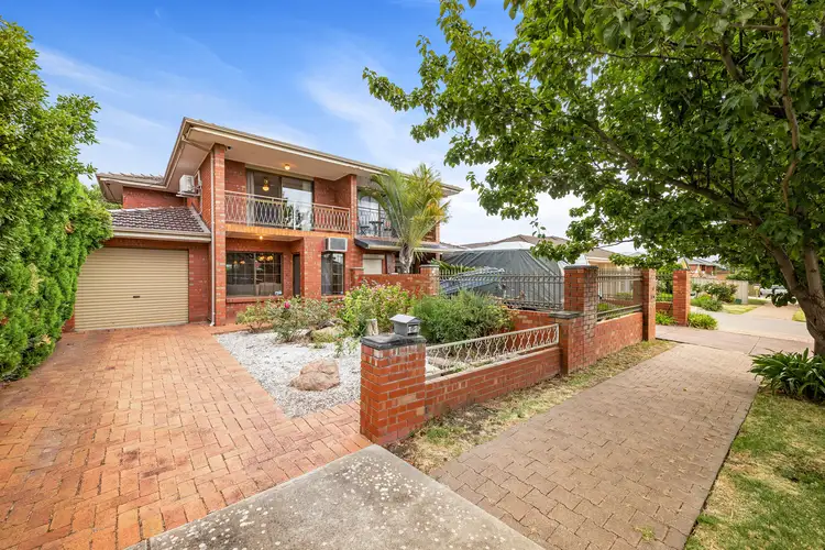 12 Lomman Avenue, Newton SA 5074