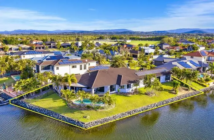 22 Eastpark Waters