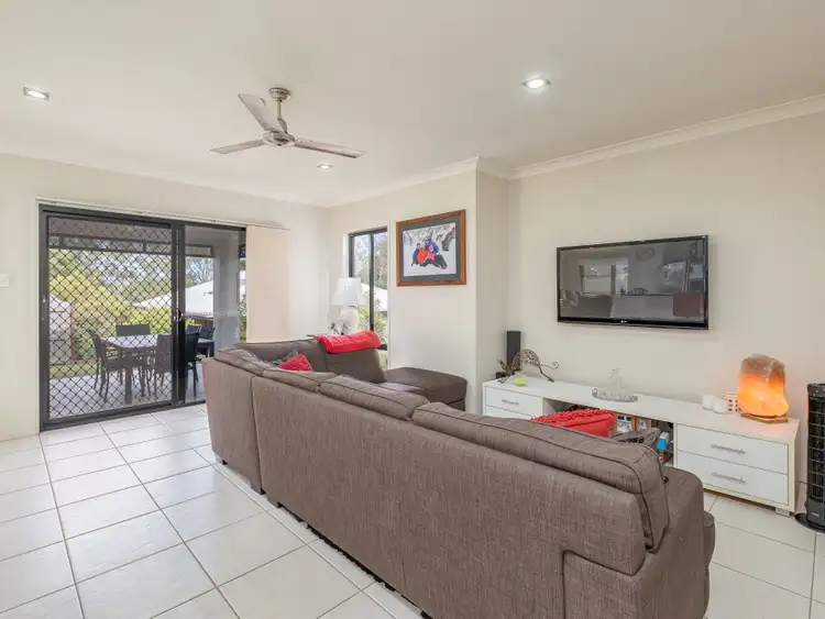 Sixth view of Homely house listing, 3 Parkview Close, Southside QLD 4570