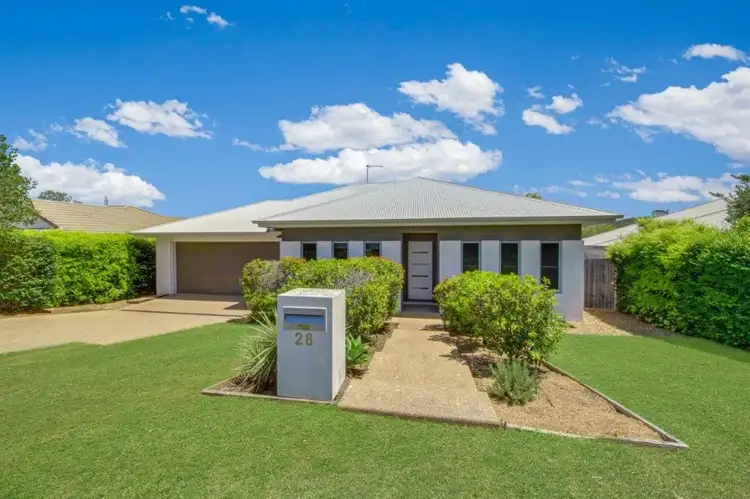 28 Orchard Drive, Kirkwood QLD 4680