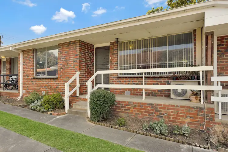 Main view of Homely unit listing, 2/104 Durham Road, Kilsyth VIC 3137