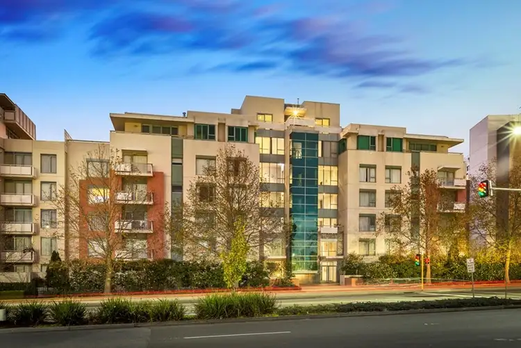 701/1 Sovereign Point Court, Doncaster VIC 3108