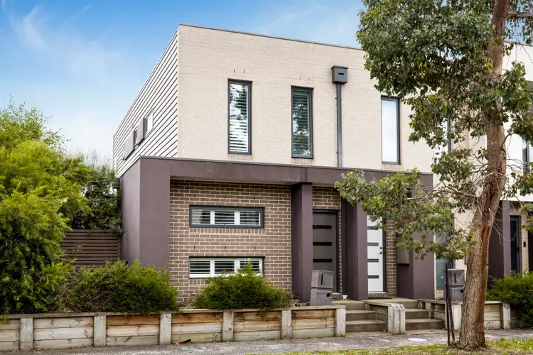 9 Bluestone Street, Pakenham VIC 3810