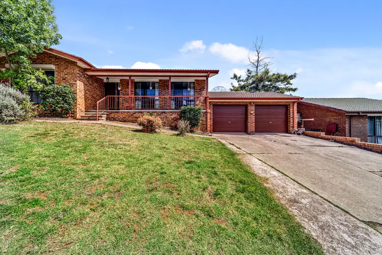 12 Casey Crescent, Calwell ACT 2905