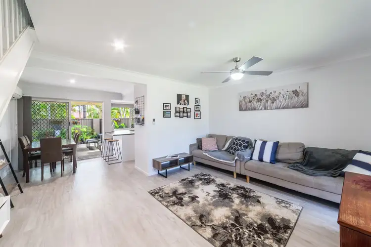 3/30 St Kevins Avenue, Benowa QLD 4217