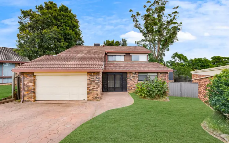12 Doradillo Place, Eschol Park NSW 2558