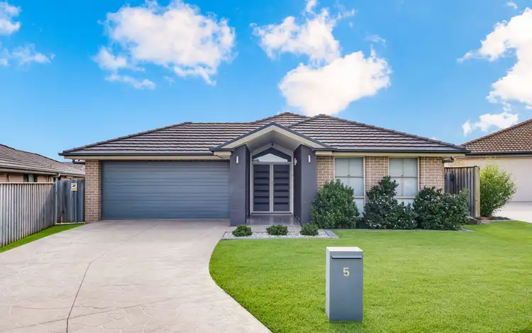 5 Orwell Place, Spring Farm NSW 2570