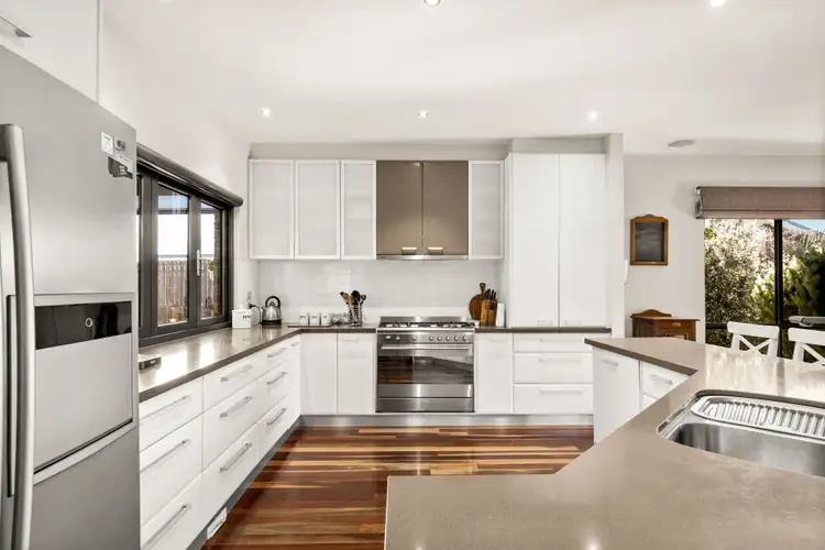 Fourth view of Homely house listing, 2 Blue Bell Court, Pakenham VIC 3810