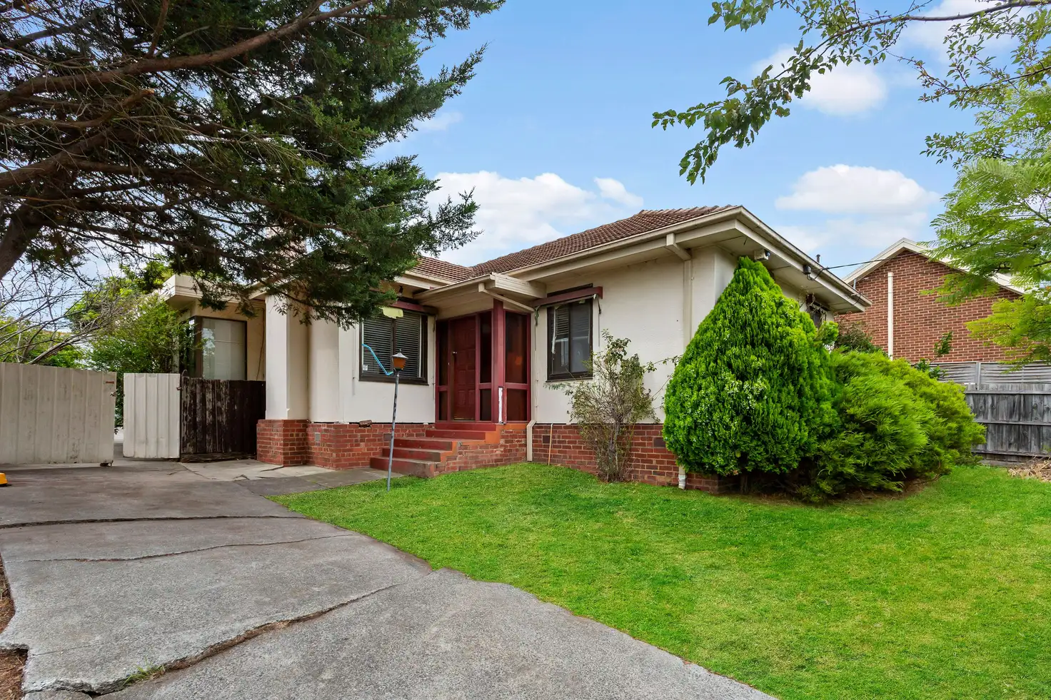 Main view of Homely house listing, 8 Myora Court, Chadstone VIC 3148