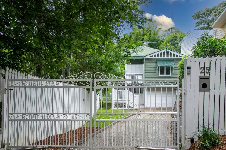25 Oxley Terrace, Corinda QLD 4075