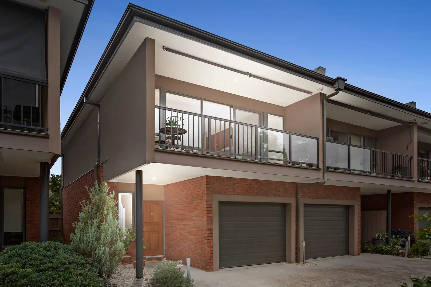 Main view of Homely townhouse listing, 10/2-4 Newton Street, Chadstone VIC 3148