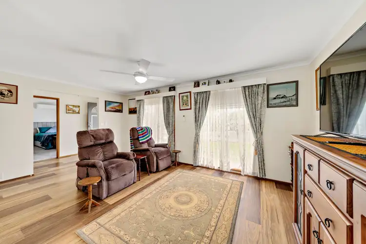 Fifth view of Homely house listing, 7 Fern Place, Banks ACT 2906