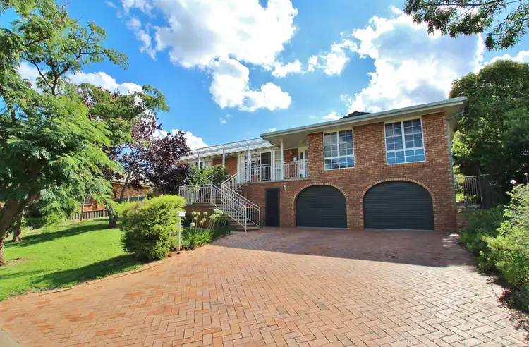 8 Jim Anderson Avenue, Young NSW 2594
